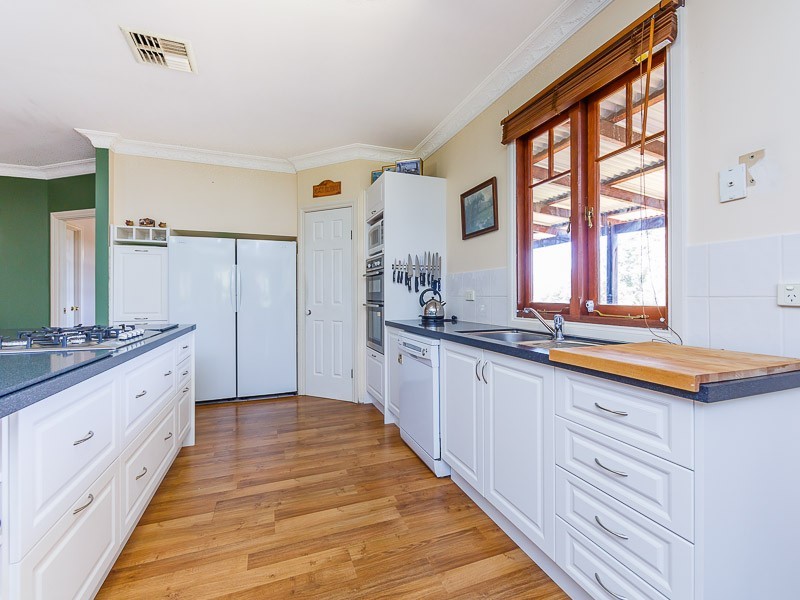 57 Jarrahdale Road, Jarrahdale WA 6124