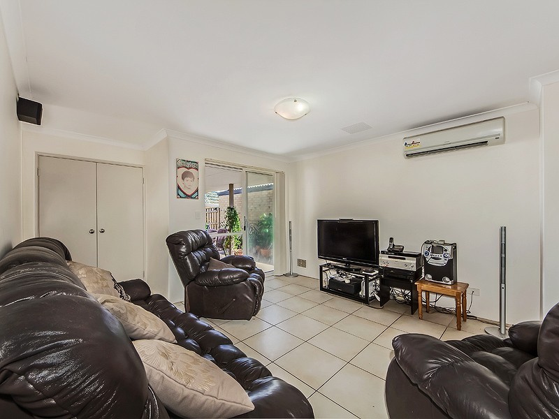 22 Diamond Gardens, Wellard WA 6170