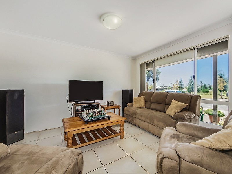 22 Diamond Gardens, Wellard WA 6170