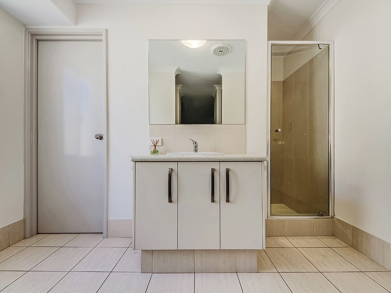 22 Diamond Gardens, Wellard WA 6170