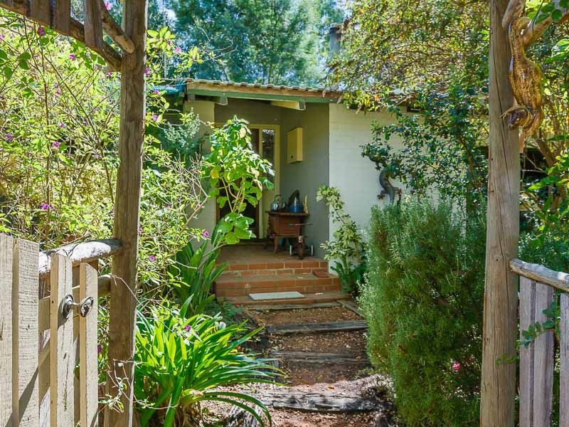 569 Jarrahdale Road, Jarrahdale WA 6124