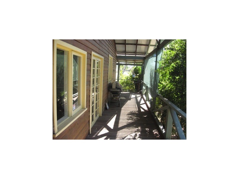 339 Mandogalup Road, Hope Valley WA 6165