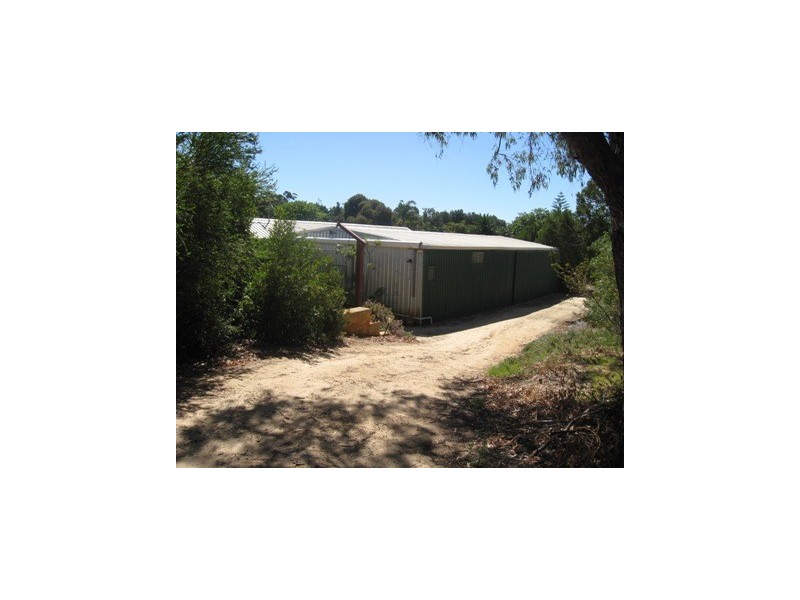 339 Mandogalup Road, Hope Valley WA 6165