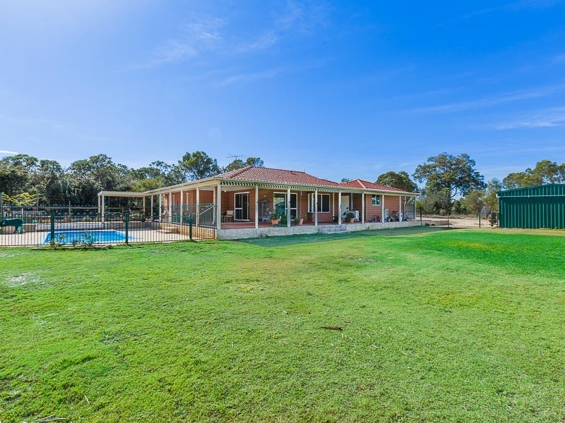 106 Barker Road, Wellard WA 6170