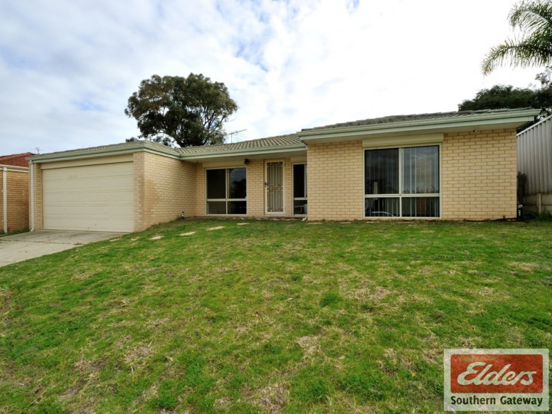 33 Oakfield Gardens, Parmelia WA 6167