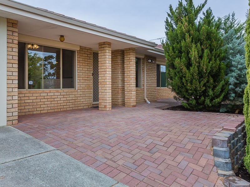 27 Tristram Gardens, Parmelia WA 6167