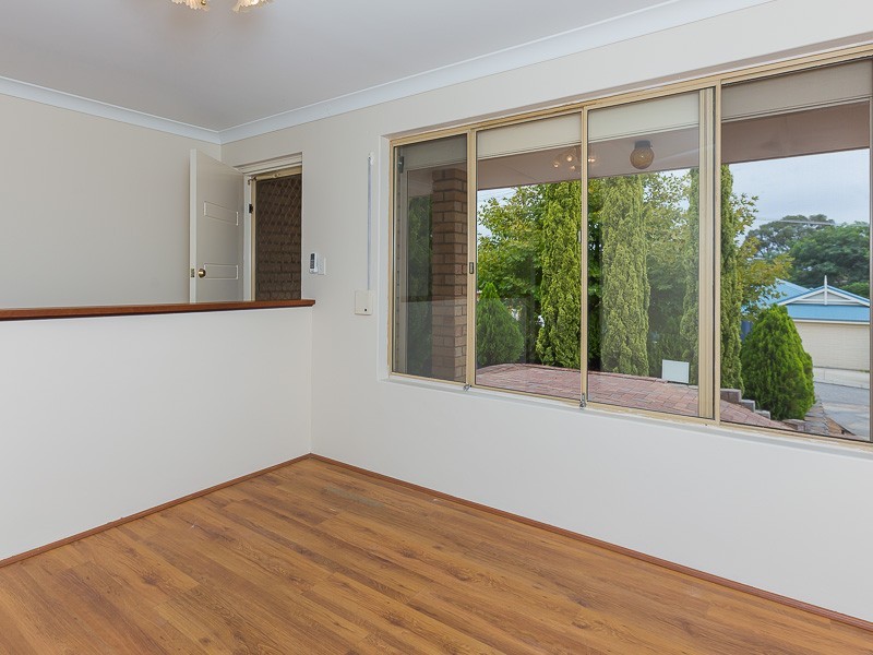 27 Tristram Gardens, Parmelia WA 6167