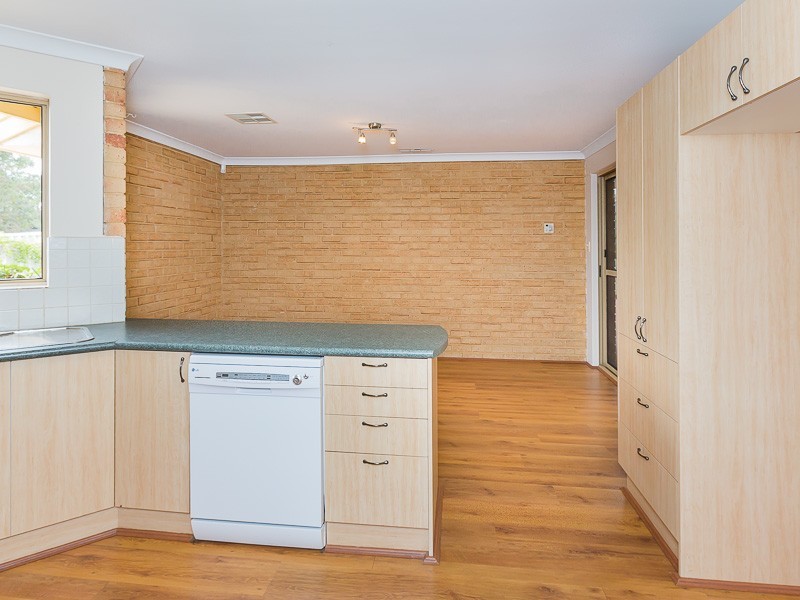 27 Tristram Gardens, Parmelia WA 6167