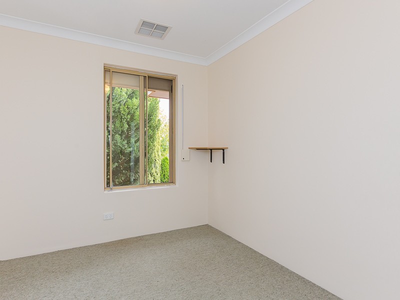 27 Tristram Gardens, Parmelia WA 6167