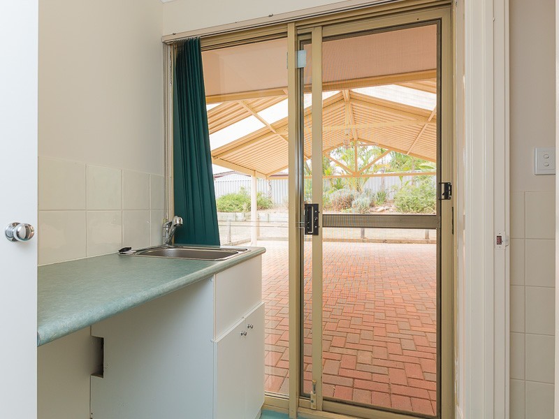 27 Tristram Gardens, Parmelia WA 6167