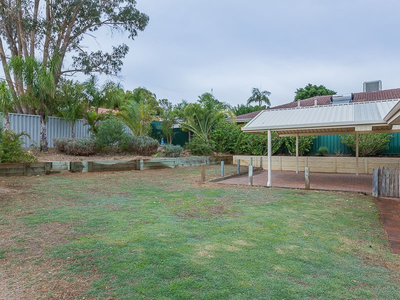 27 Tristram Gardens, Parmelia WA 6167