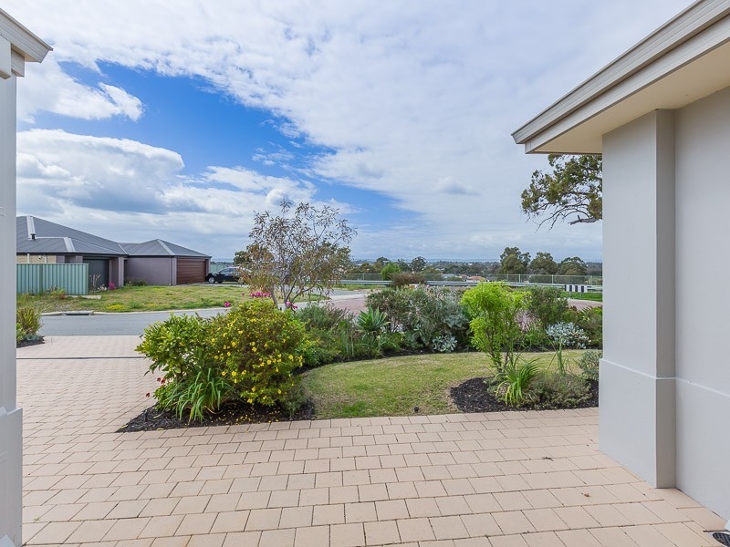10 Eton Court, Parmelia WA 6167