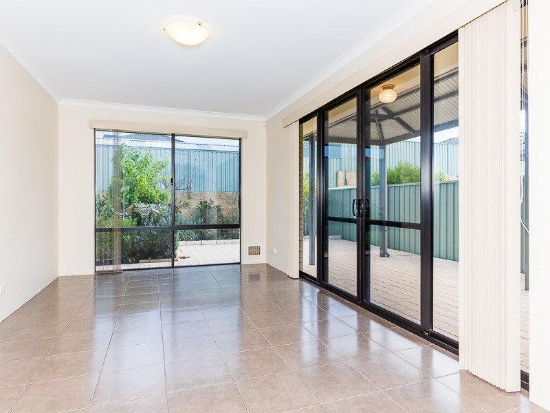 10 Eton Court, Parmelia WA 6167