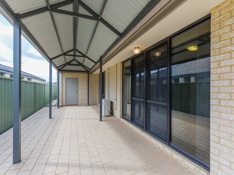 10 Eton Court, Parmelia WA 6167