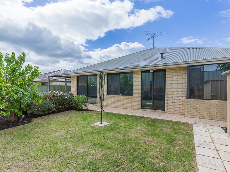 10 Eton Court, Parmelia WA 6167