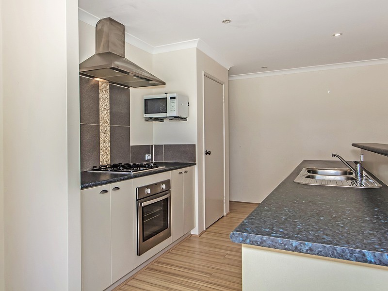 41 Glastonbury Street, Leda WA 6170