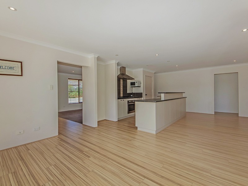 41 Glastonbury Street, Leda WA 6170