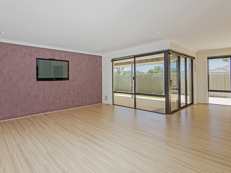 41 Glastonbury Street, Leda WA 6170