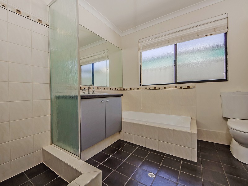 41 Glastonbury Street, Leda WA 6170