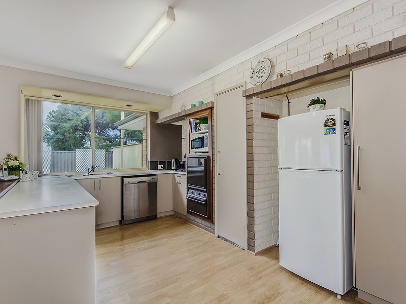 19 Riley Place, Leda WA 6170