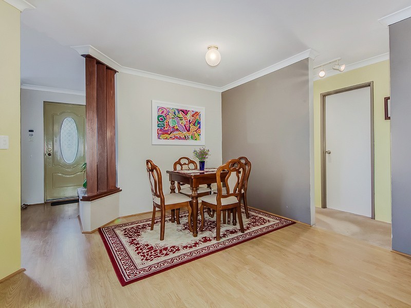 19 Riley Place, Leda WA 6170
