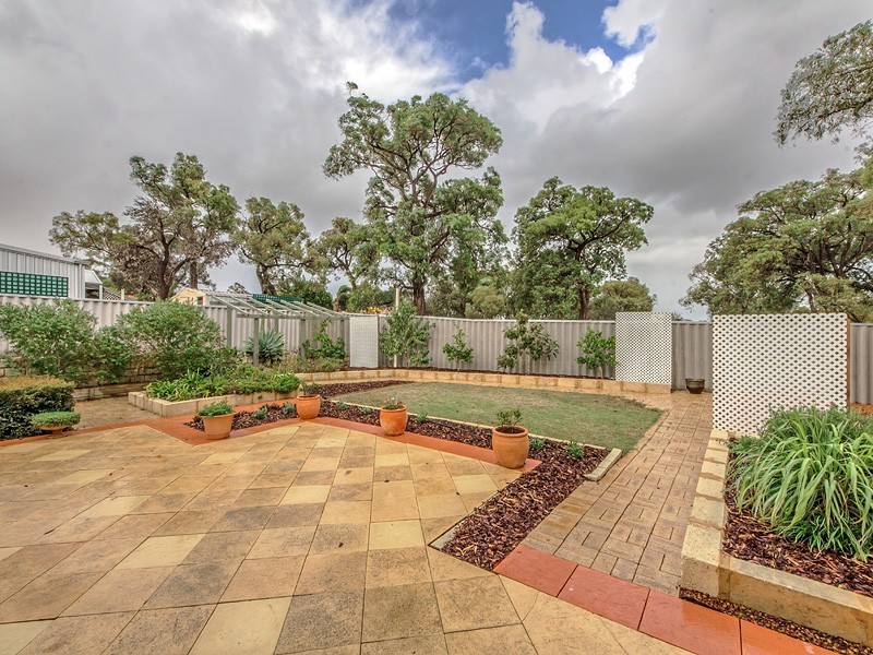 19 Riley Place, Leda WA 6170