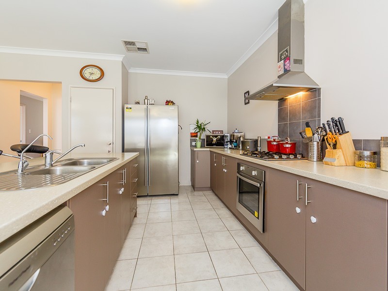 2 Nundle Road, Baldivis WA 6171