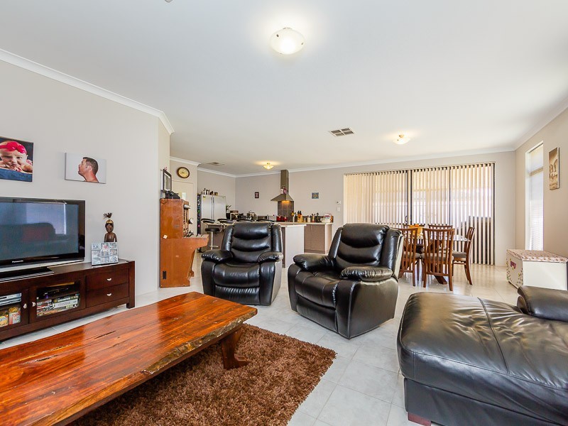2 Nundle Road, Baldivis WA 6171