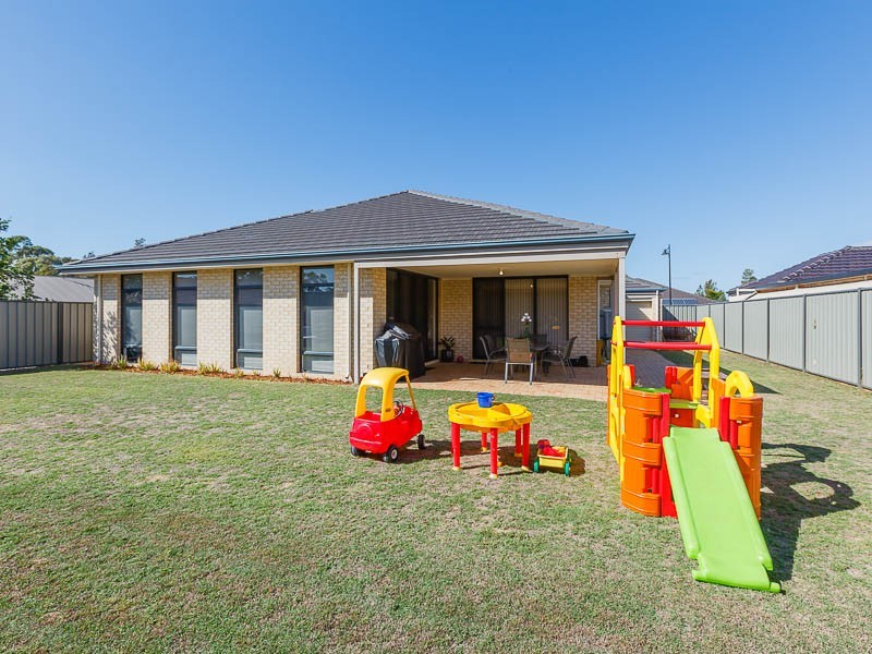 2 Nundle Road, Baldivis WA 6171