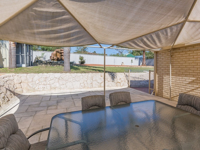 10 Taylor Close, Leda WA 6170