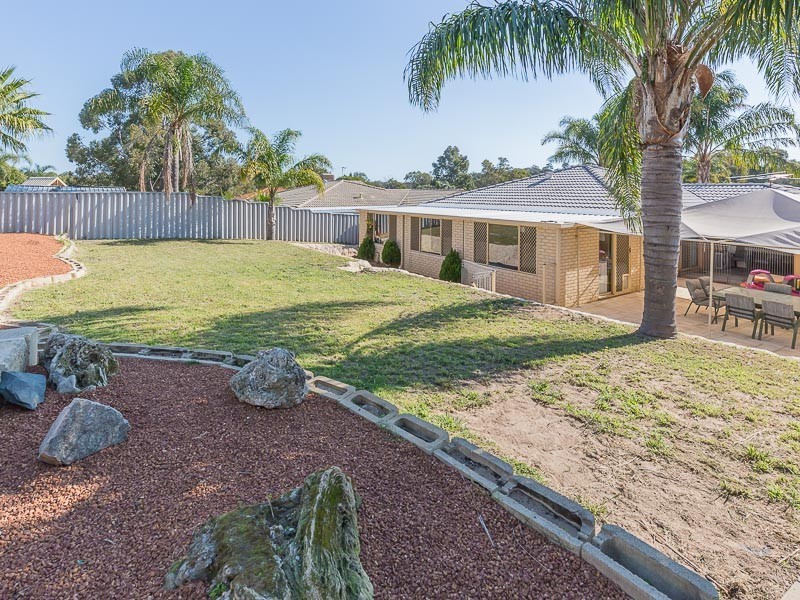 10 Taylor Close, Leda WA 6170