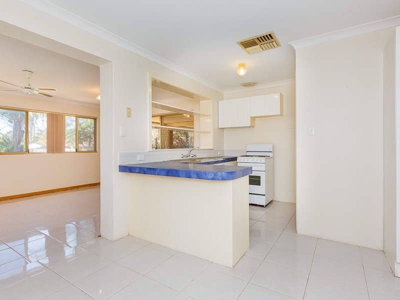 15 Taylor Close, Leda WA 6170