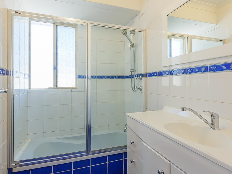 15 Taylor Close, Leda WA 6170