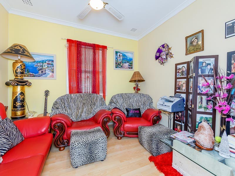5 Steward Way, Orelia WA 6167
