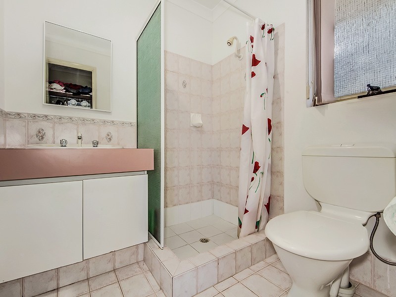 13 Salter Place, Parmelia WA 6167