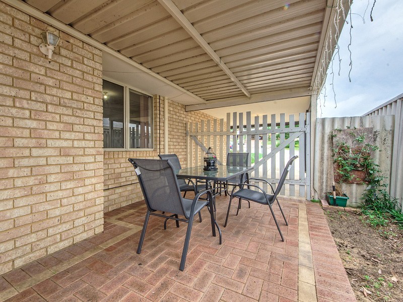 13 Salter Place, Parmelia WA 6167