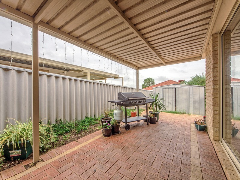 13 Salter Place, Parmelia WA 6167