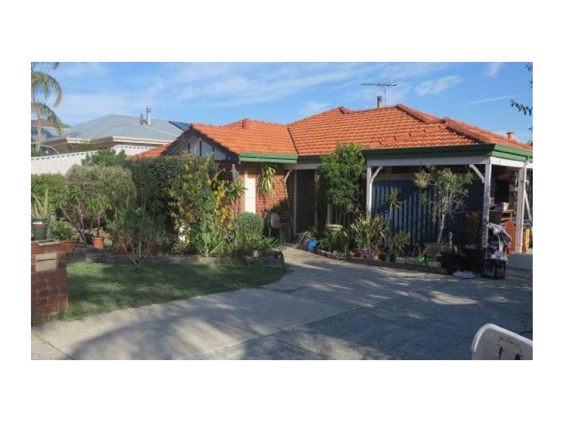 14 Blackboy Rise, Parmelia WA 6167