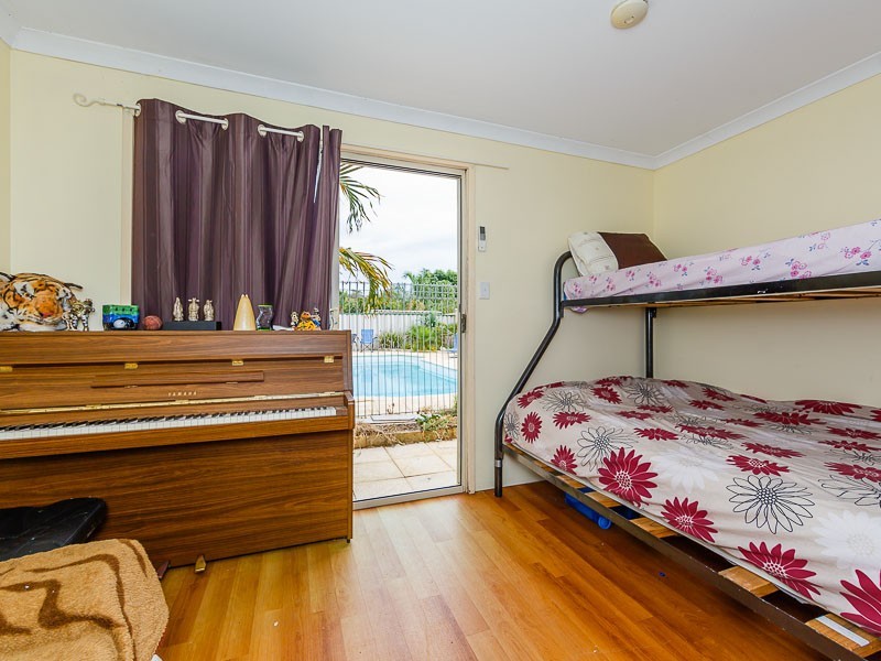 7 Roscommon Crescent, Orelia WA 6167