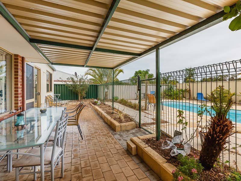7 Roscommon Crescent, Orelia WA 6167