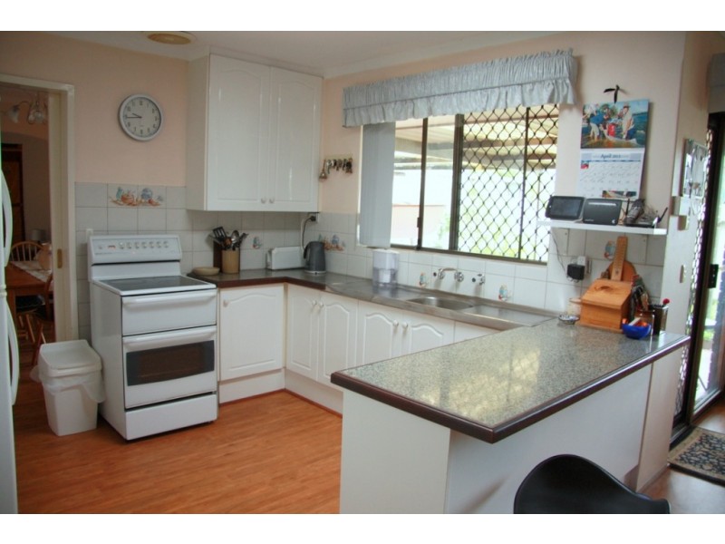 10 Austen Street, Munster WA 6166