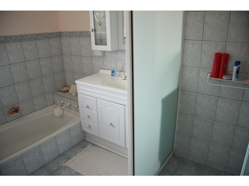 10 Austen Street, Munster WA 6166