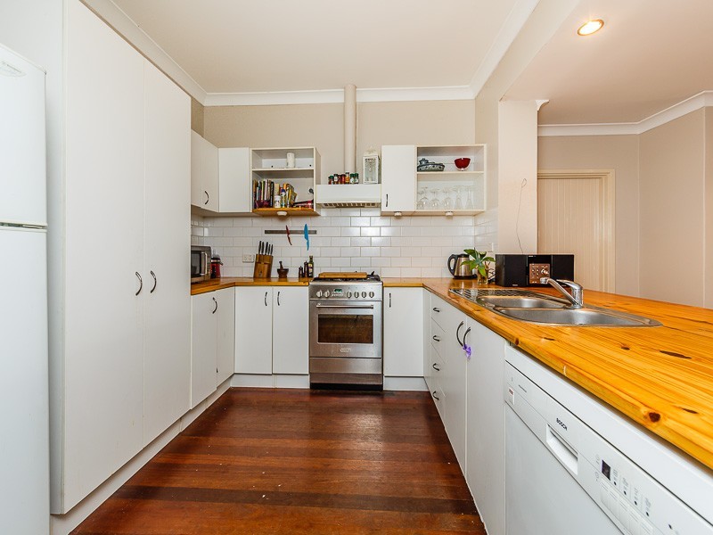 383 Carrington Street, Hamilton Hill WA 6163