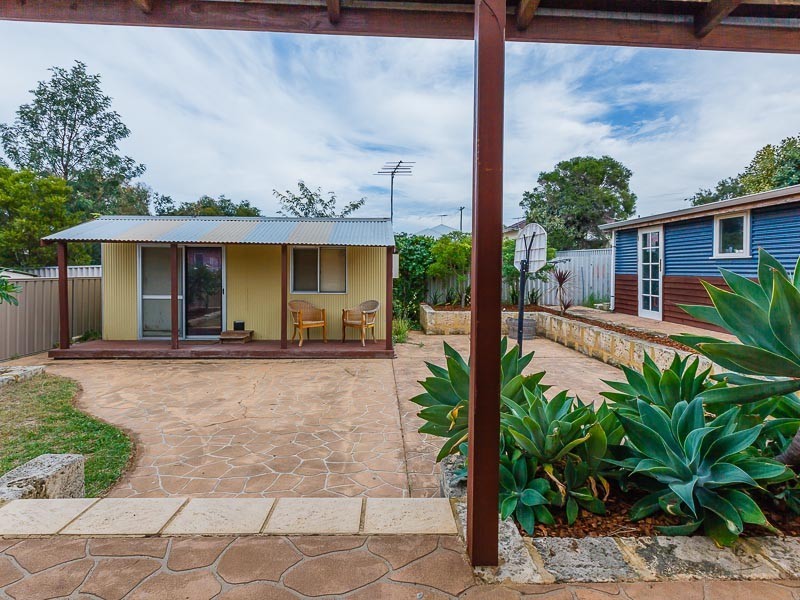 383 Carrington Street, Hamilton Hill WA 6163