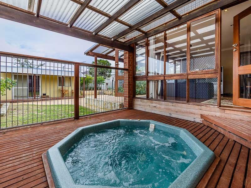 383 Carrington Street, Hamilton Hill WA 6163