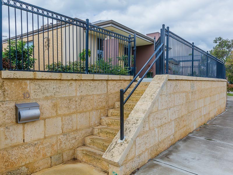 10 Fareham Crescent, Wellard WA 6170