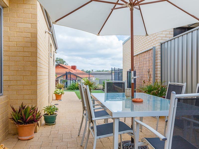 10 Fareham Crescent, Wellard WA 6170