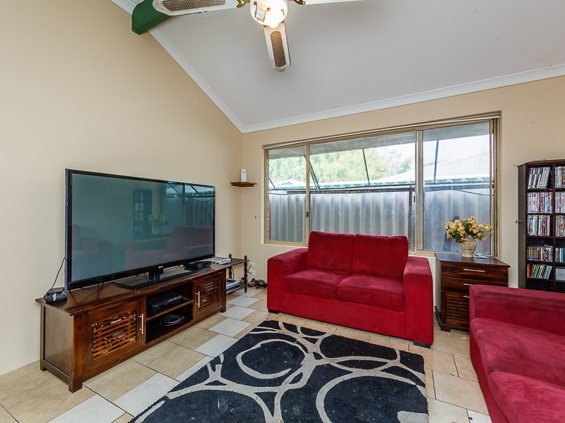 41 Perham Crescent, Leda WA 6170