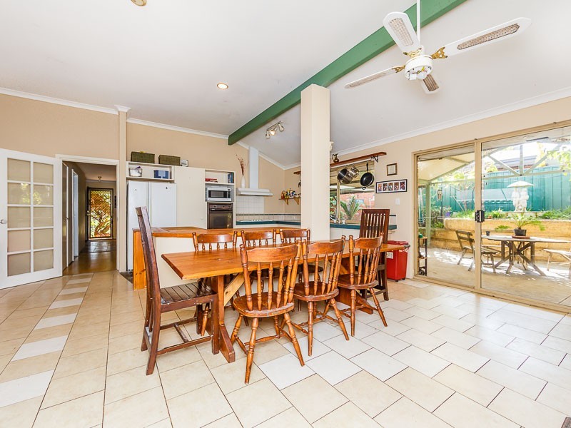 41 Perham Crescent, Leda WA 6170