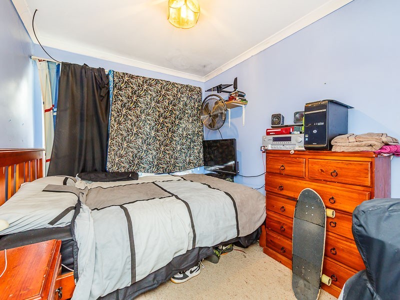 41 Perham Crescent, Leda WA 6170